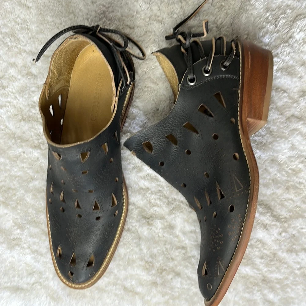 Musse & Cloud Anthropologie Coolise Leather Laser Cut Bootie